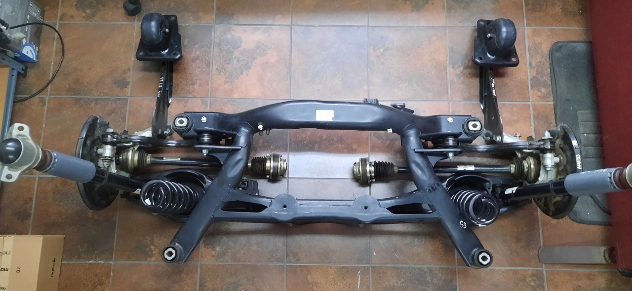 Audi S3 VW Mk7 Golf R - Rear Subframe Suspension - Private Seller Audi S3 VW Mk7 Golf R - Rear Subframe Suspension - Private Seller