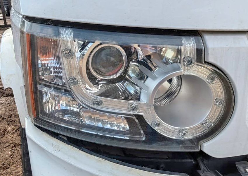Land Rover Discovery 4 Headlights – Used - Private Seller Land Rover Discovery 4 Headlights – Used - Private Seller