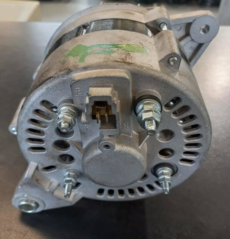 Toyota Hilux/Hiace 3Y/4Y Brand New Alternator - Private Seller Toyota Hilux/Hiace 3Y/4Y Brand New Alternator - Private Seller