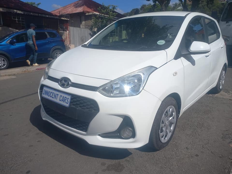 2018 HYUNDAI i10 GRAND 1.0 PETROL, MANUAL, WHITE COLOR, MILEAGE 84000KMS