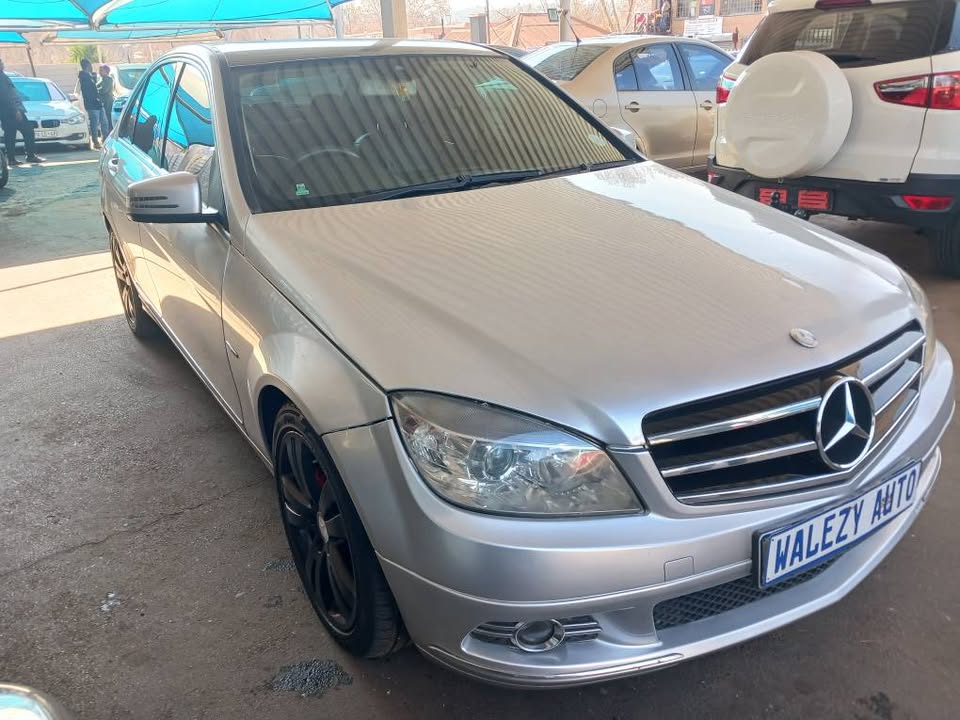 2011 MECEDES BENZ C180 CGi Transmission: Automatic  Mileage: 148000km Fueltype: Petrol  Silver