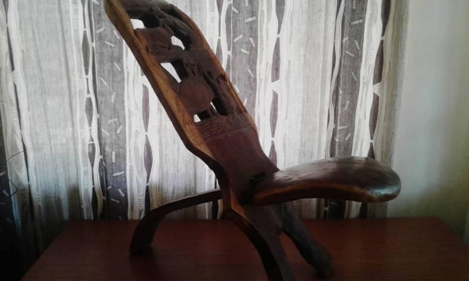 Wooden Log Chair For Sale Junk Mail
