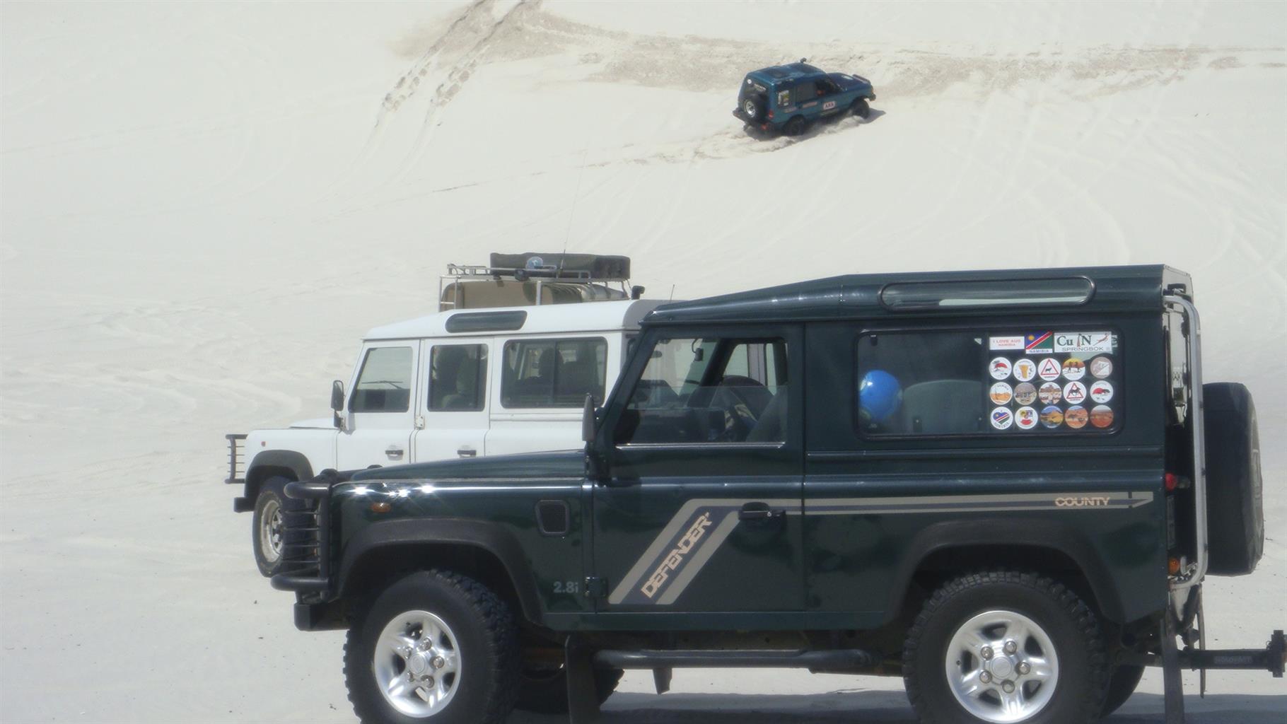 Land Rover Defender 90 (1983-2016) aluminium roof rack - Private Seller Land Rover Defender 90 (1983-2016) aluminium roof rack - Private Seller