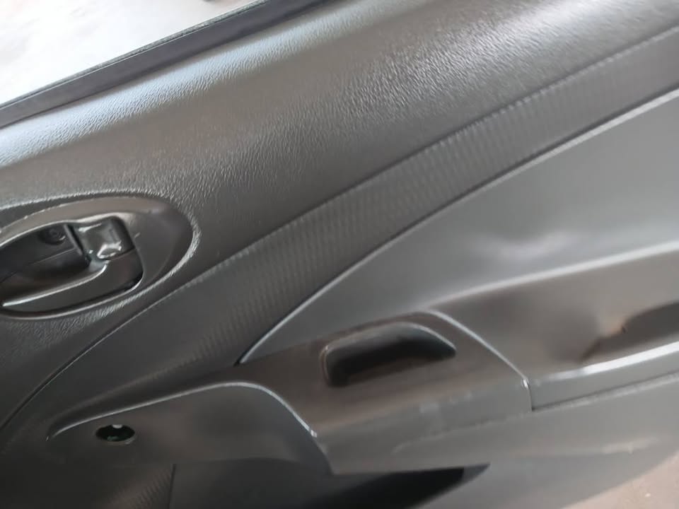 2016 model Toyota Etios hatchback Manuel Transmission petrol 1.5 engine capacity mileage