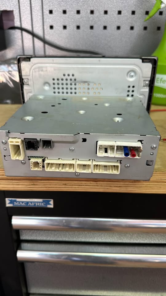 Toyota GD6 Radio - Private Seller