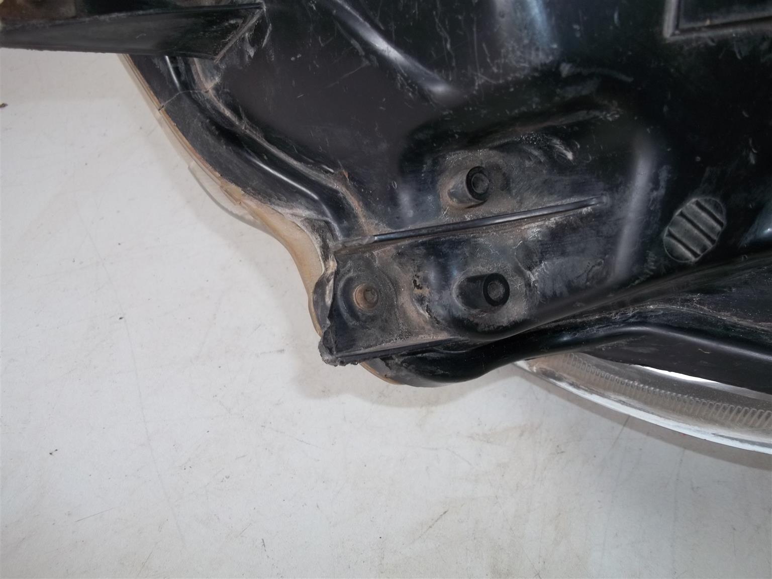 Ford Ranger T6 '12-'15 right headlight - Private Seller Ford Ranger T6 '12-'15 right headlight - Private Seller