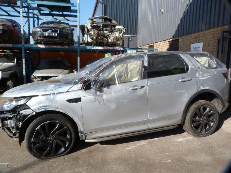 STRIPPING Land Rover Discovery Sport 2.0D AT - 2017 - Private Seller STRIPPING Land Rover Discovery Sport 2.0D AT - 2017 - Private Seller