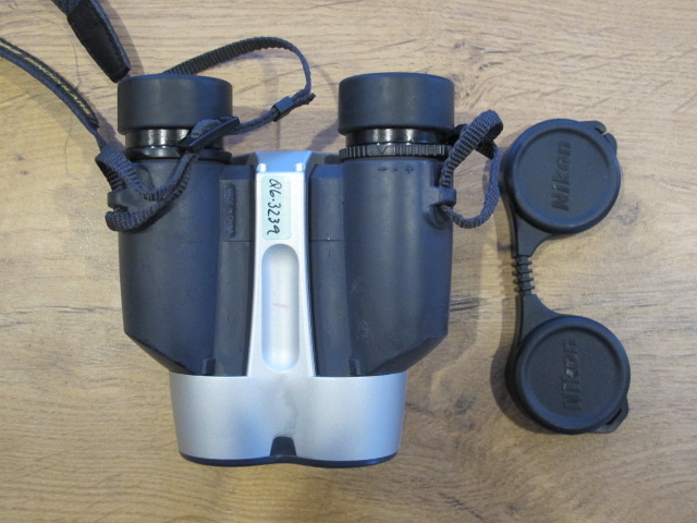 Pentax Binoculars - 8-20 x 24 UCF Zoom