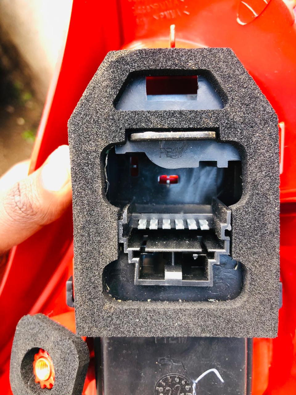 Renault Clio 2 left side taillight - Private Seller Renault Clio 2 left side taillight - Private Seller