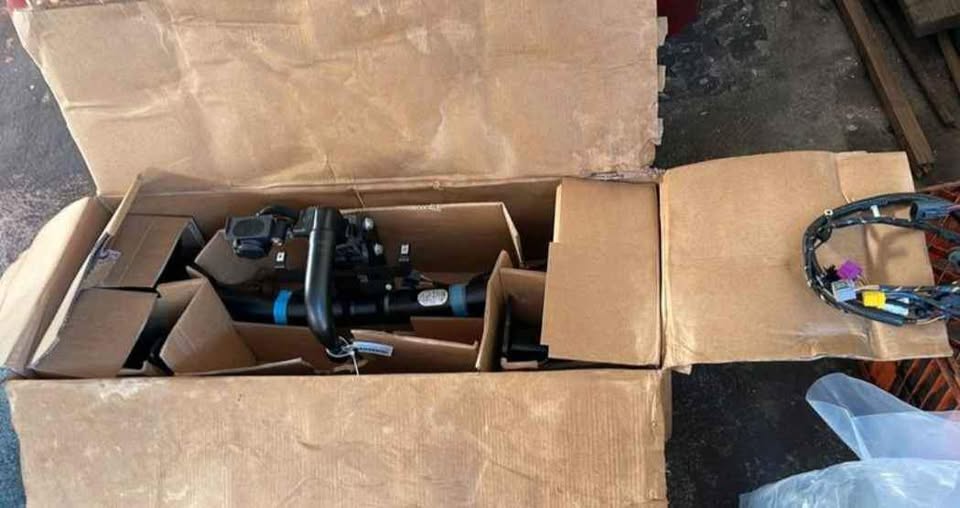 Range rover velar Tow bar /Jaguar F pace Brand new Tow bar set OEM - Private Seller Range rover velar Tow bar /Jaguar F pace Brand new Tow bar set OEM - Private Seller