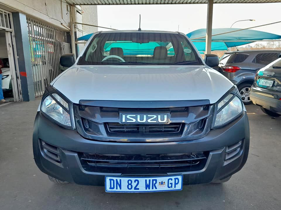 2015 ISUZU KB250 2.5 SINGLE CAB 4X2 MANUAL