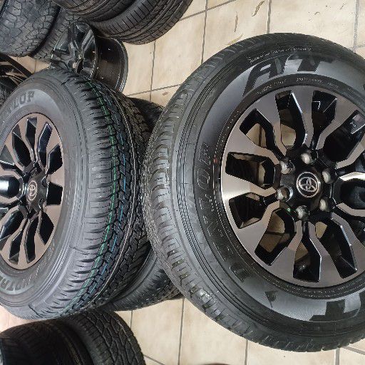 Gazoo hilux rims and Dunlop grandtrek AT25