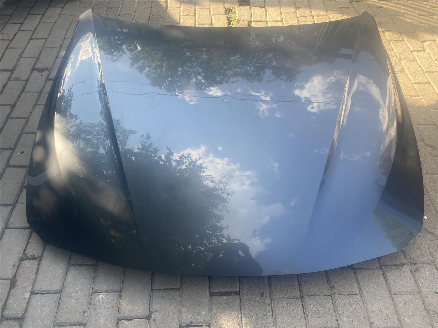2017 BMW F30 BONNET FOR SALE. IN PRISTINE CONDITION