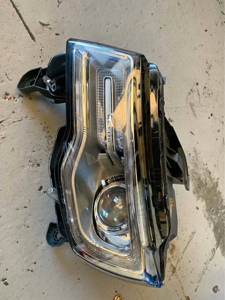 Jeep Cherokee high performance headlights Jeep Cherokee high performance headlights