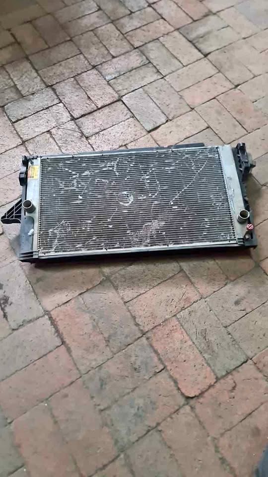 Volvo S40 radiator Volvo S40 radiator