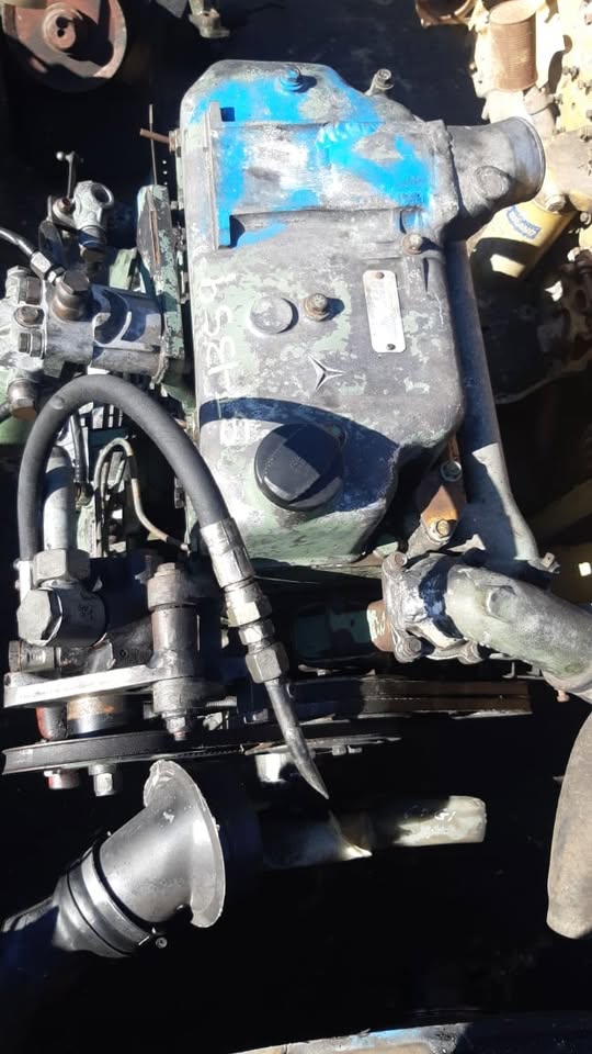 Hino&mercedes/ade truck,bus engines for sale