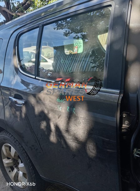 CHEV TRAILBLAZER 2.8 2013 USED REAR DOORS FOR SALE - Private Seller