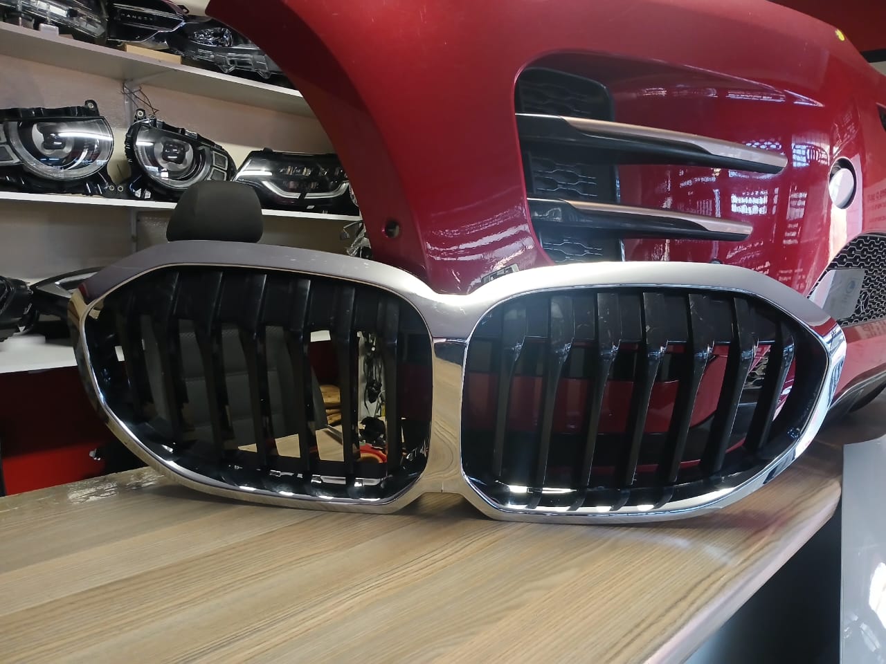 2019-2023 BMW 1 SERIES F40 FRONT BUMPER GRILL GLOSS BLACK - Private Seller 2019-2023 BMW 1 SERIES F40 FRONT BUMPER GRILL GLOSS BLACK - Private Seller