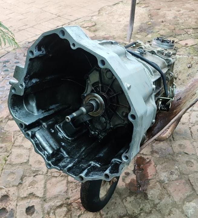 Nissan Navara 6 speed manual gearbox - Private Seller Nissan Navara 6 speed manual gearbox - Private Seller