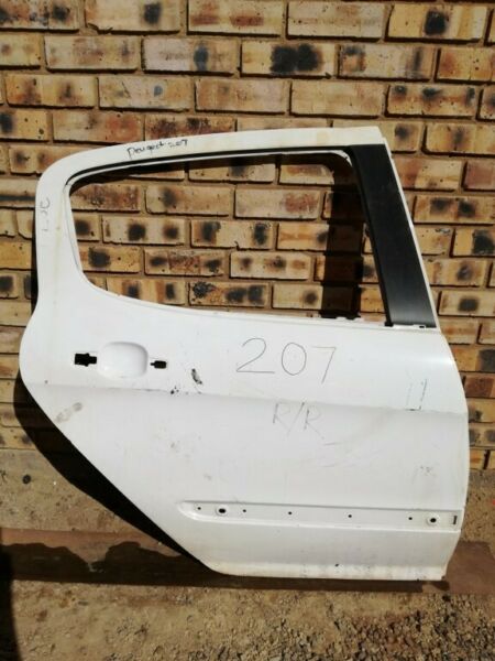 Peugeot 207 Right Rear Door Contact for Price - Private Seller Peugeot 207 Right Rear Door Contact for Price - Private Seller