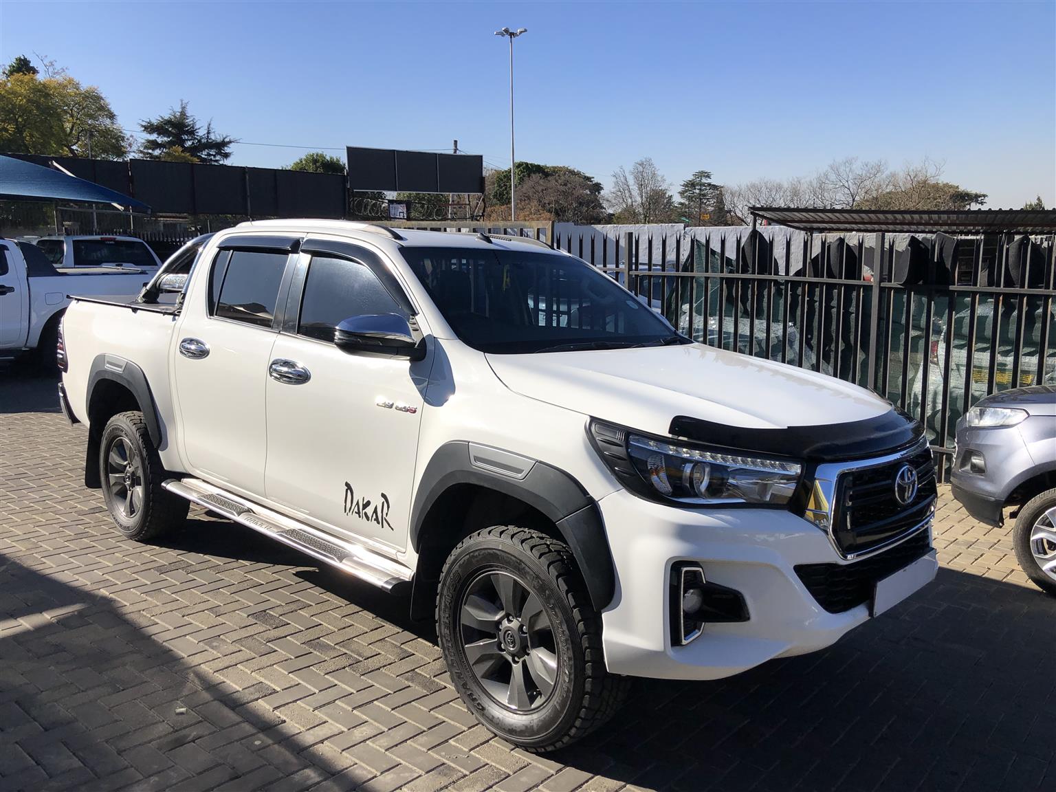 Used 2016 Toyota Hilux 2.8GD-6 double cab Raider auto - Private Seller Used 2016 Toyota Hilux 2.8GD-6 double cab Raider auto - Private Seller