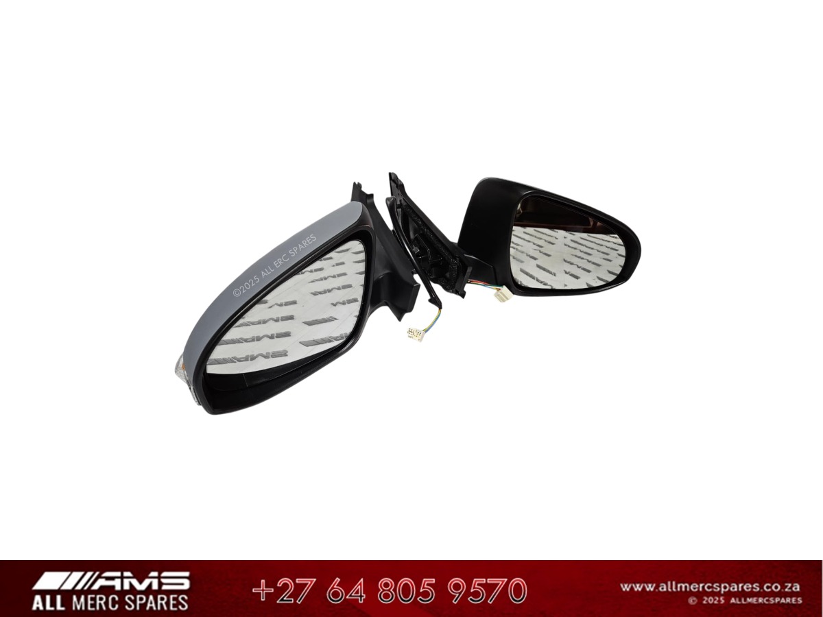NEW TOYOTA YARIS HATCHBACK 2012 MANUAL DOOR MIRROR WITH INDICATOR - Private Seller NEW TOYOTA YARIS HATCHBACK 2012 MANUAL DOOR MIRROR WITH INDICATOR - Private Seller