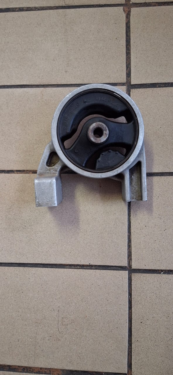 2009 KIA RIO ENGINE MOUNT TRANSMISSION FOR SALE IN GOOD CONDITION - Private Seller 2009 KIA RIO ENGINE MOUNT TRANSMISSION FOR SALE IN GOOD CONDITION - Private Seller