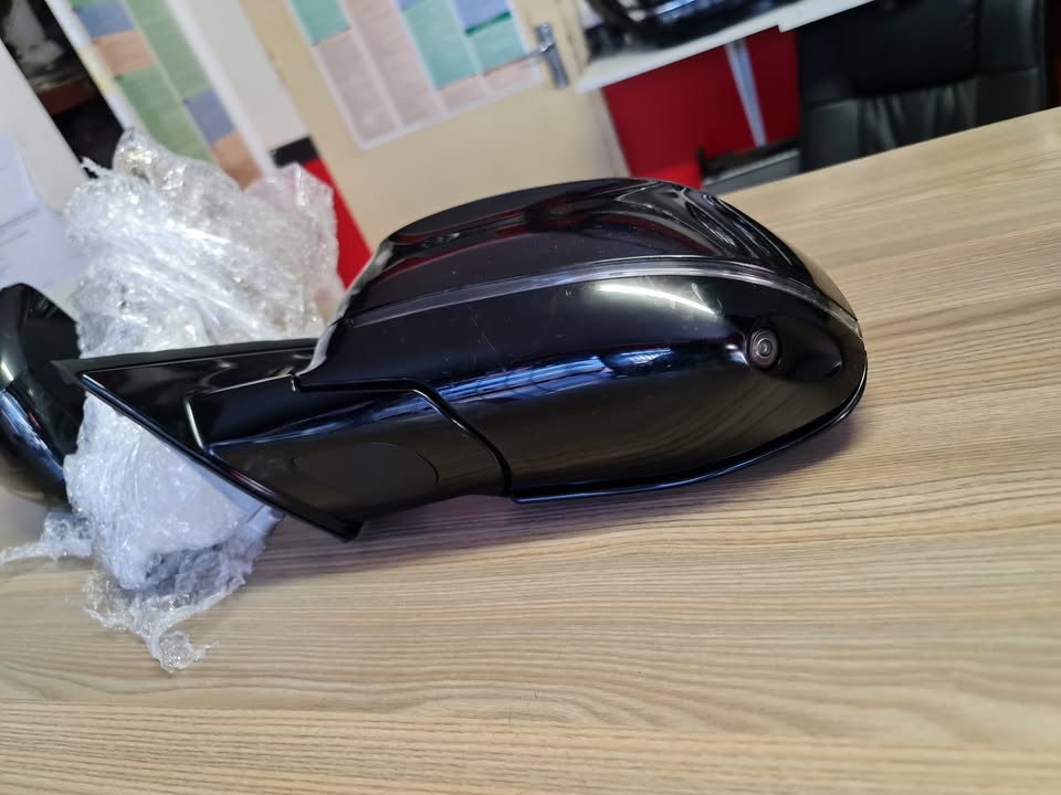 2020 BMW X3 G01 MIRRORS LEFT AND RIGHT FOR SALE IN PRISTINE CONDITION - Private Seller 2020 BMW X3 G01 MIRRORS LEFT AND RIGHT FOR SALE IN PRISTINE CONDITION - Private Seller