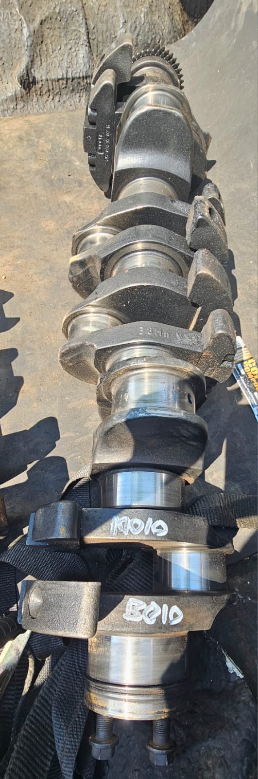 Isuzu 6hh1 engine  Available - Private Seller