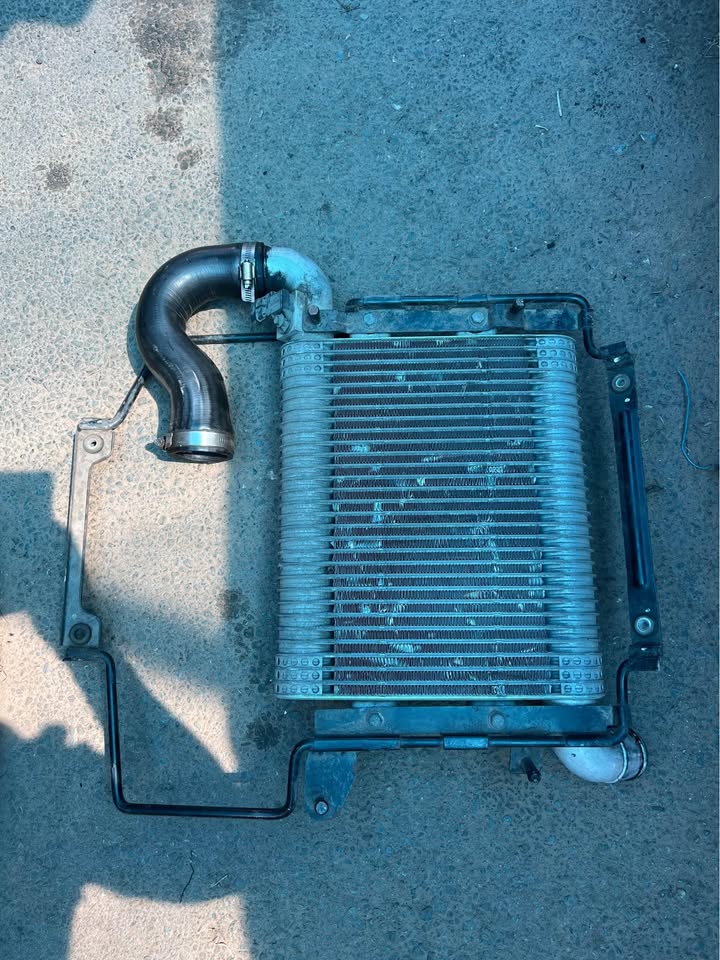 Mahindra Xuv500 2.2 W8 Intercooler For Sale Call or whatsapp - Private Seller