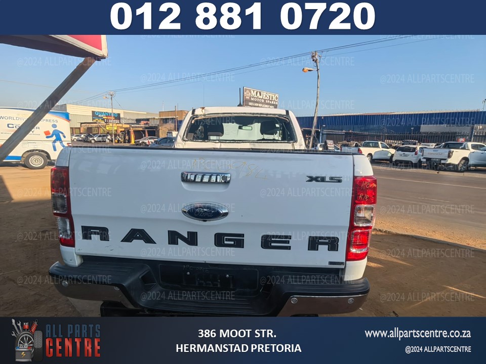 Ford Ranger 2.2 4x4 T8 stripping for spares