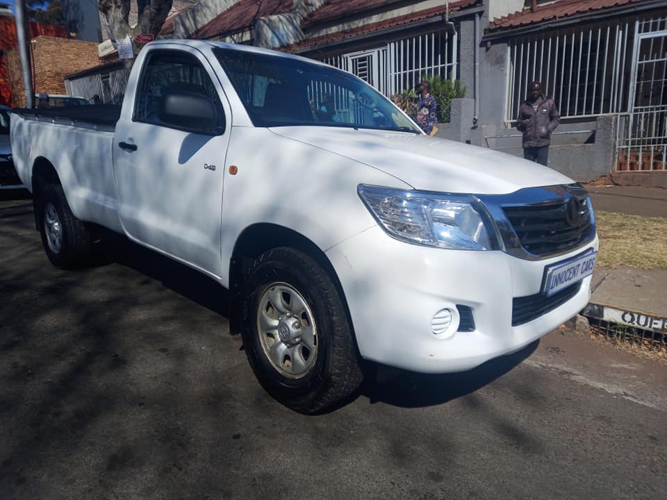 2013 TOYOTA HILUX 2.5 D4D ENGINE DIESEL, HIGH RAIDER, MANUAL, WHITE COLOR, 105000KMS,
