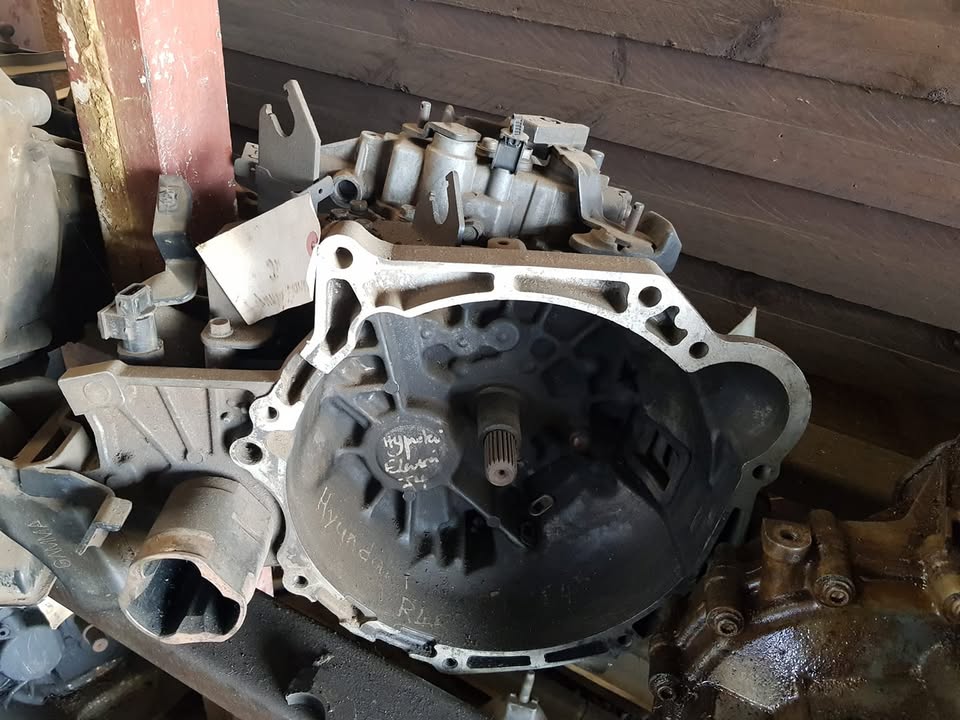 Hyundai Elantra J4 gearbox - Private Seller Hyundai Elantra J4 gearbox - Private Seller