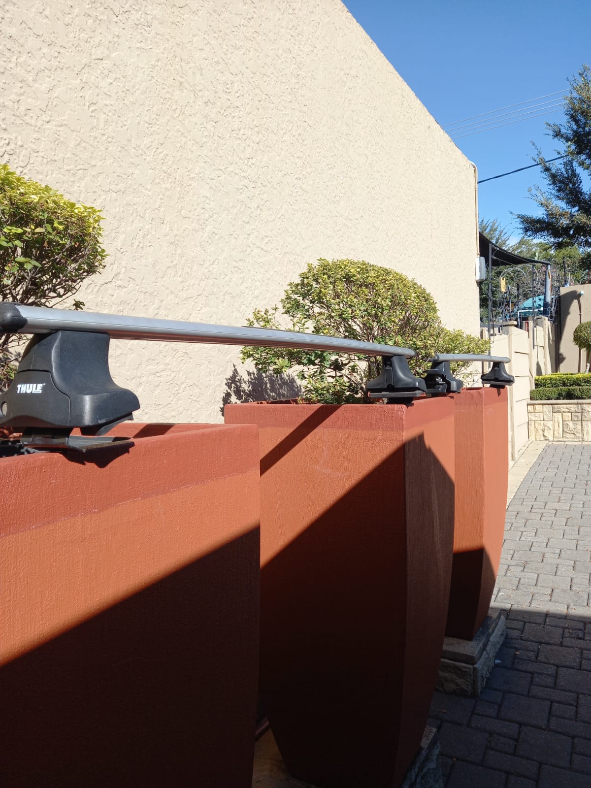 THULE ROOF CARRIER - Private Seller