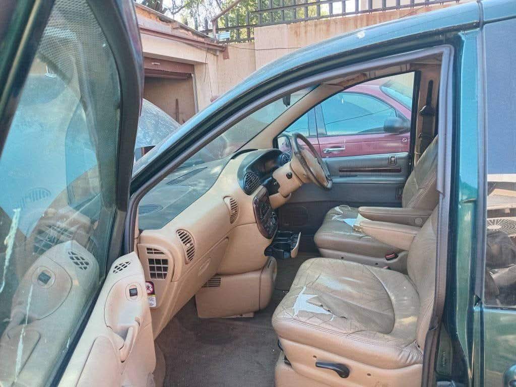 CHRYSLER GRAND VOYANGER 3.3L V6 STRIPPING FOR SPARES - Private Seller CHRYSLER GRAND VOYANGER 3.3L V6 STRIPPING FOR SPARES - Private Seller