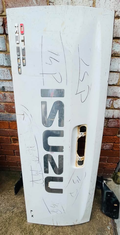Isuzu KB300 tailgate - Private Seller