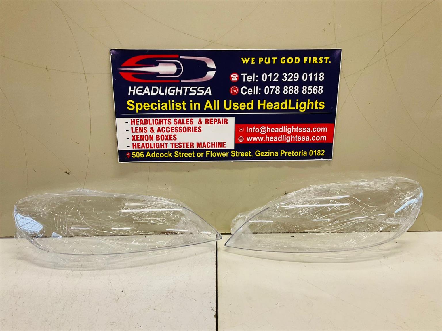 Volvo V40 left and right side headlight replacement lens - Private Seller