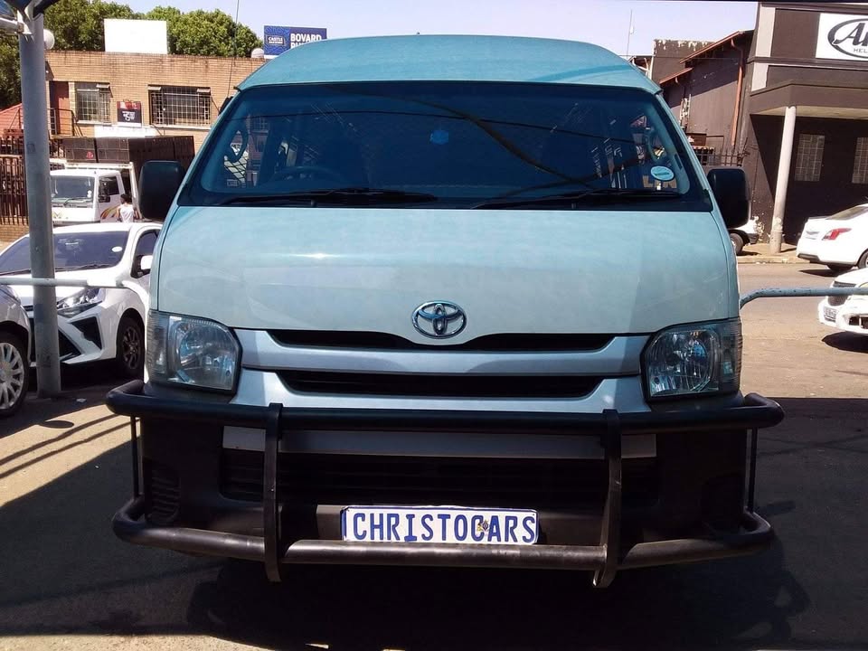 2016 Toyota Quantum panel van manual 2016