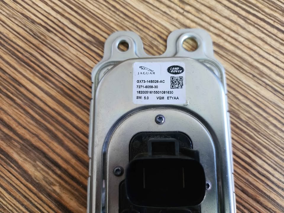 RANGE ROVER VOLTAGE CONVERTOR MODULE - Private Seller RANGE ROVER VOLTAGE CONVERTOR MODULE - Private Seller