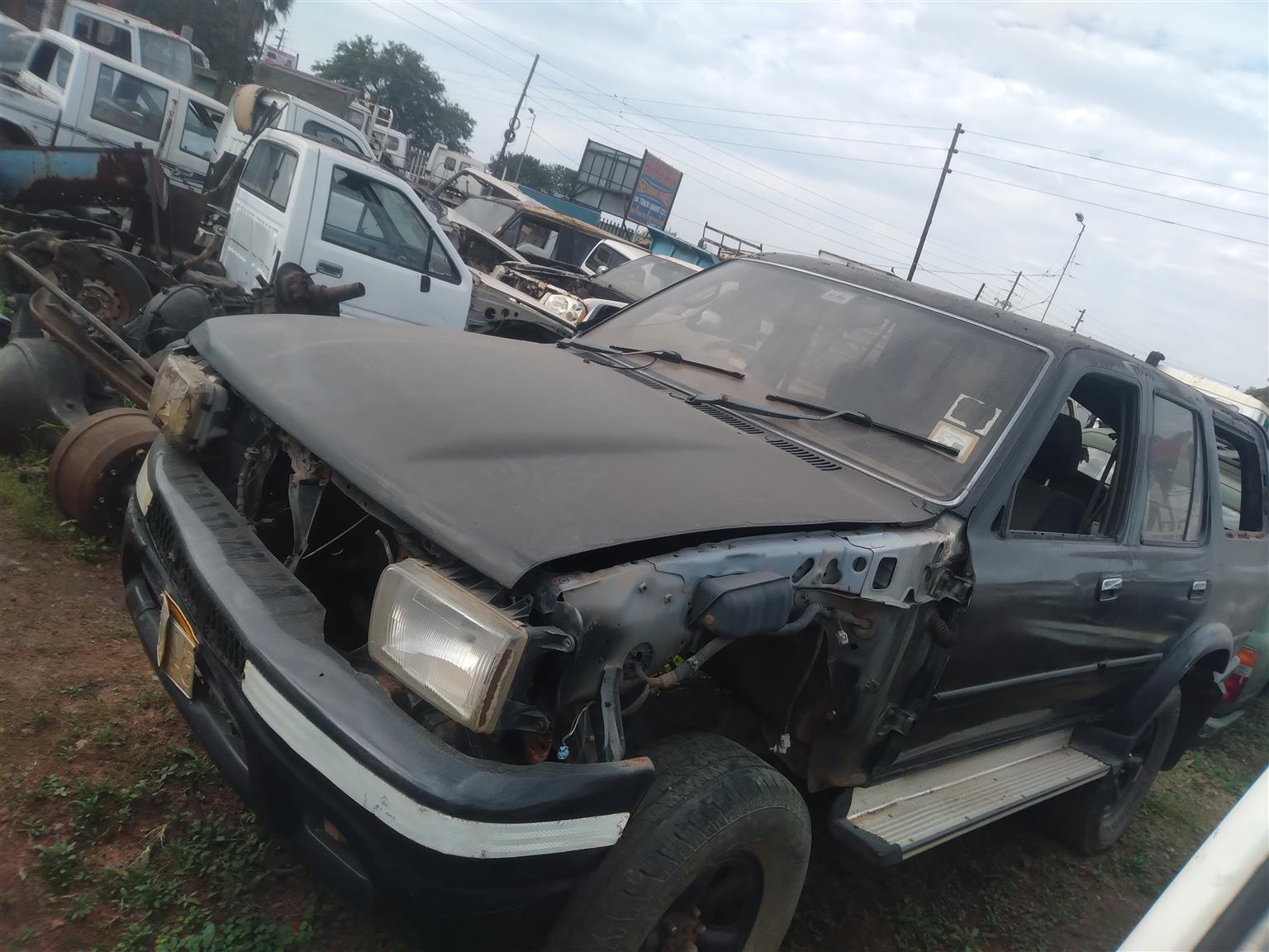 Toyota hilux surf stripping for spares - Private Seller