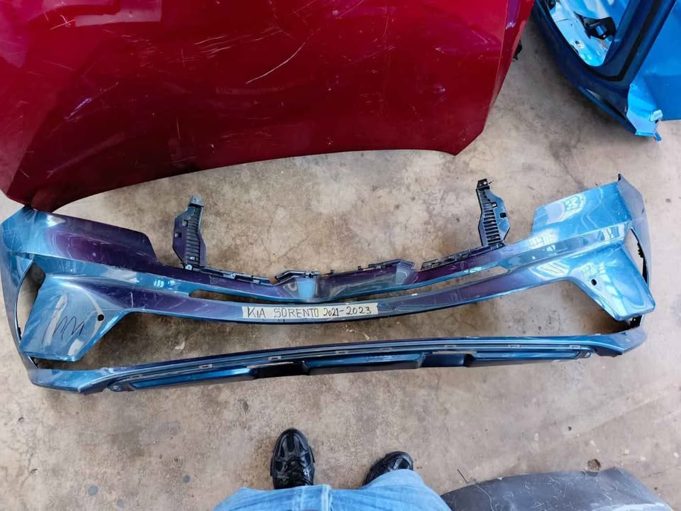 2021 KIA SORENTO FRONT BUMPER - Private Seller 2021 KIA SORENTO FRONT BUMPER - Private Seller
