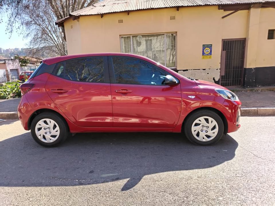 2024 Hyndai i10 grand 1.2 Maroon