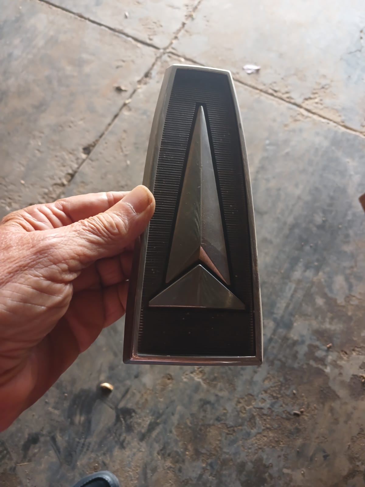 Toyota grille badge - Private Seller Toyota grille badge - Private Seller