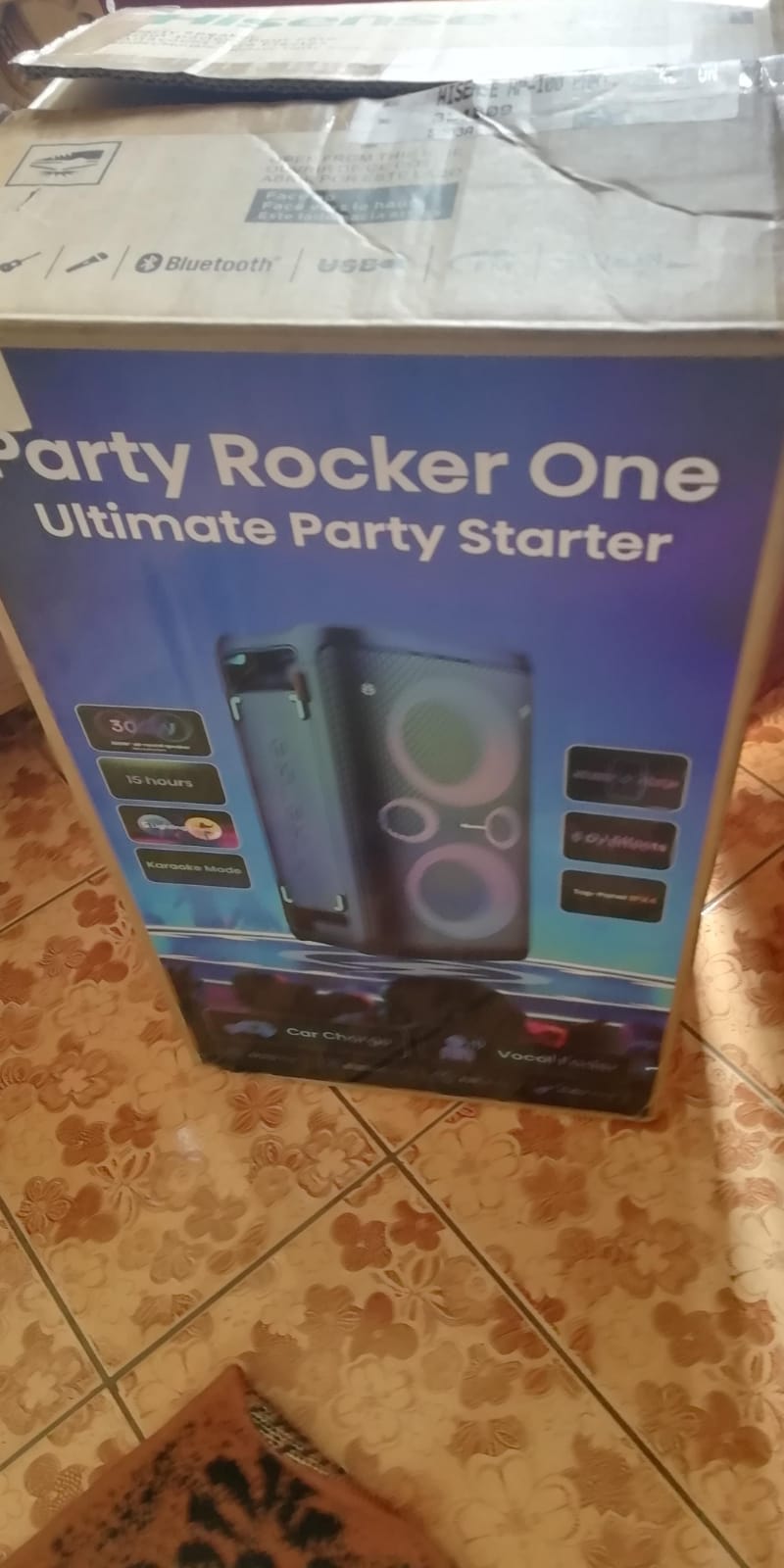 Party Rocker Rechargeable Speaker, 15 hours of play, 300 watts Party Rocker Rechargeable Speaker, 15 hours of play, 300 watts