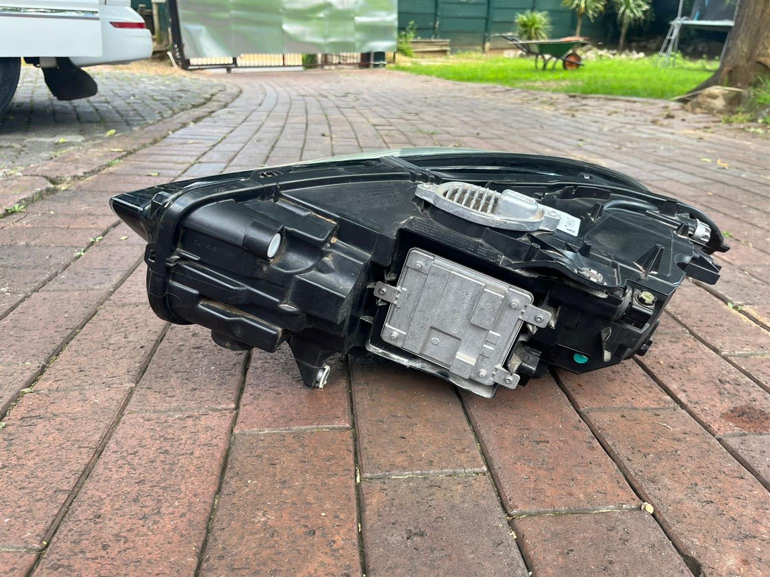 BMW X4 F40 headlight 2019-2024 - Private Seller BMW X4 F40 headlight 2019-2024 - Private Seller