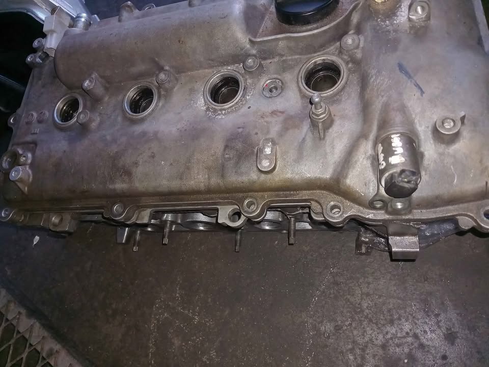 Toyota quest 1.6 cylinder head