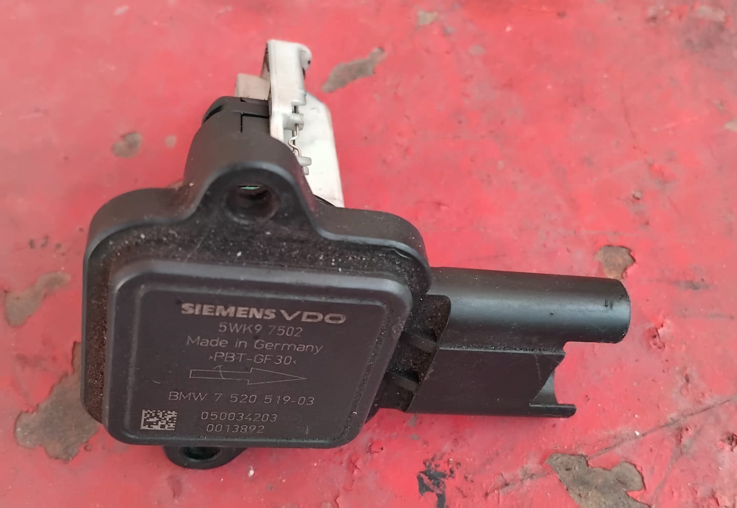 BMW 323i e90 Airflow sensor - Private Seller BMW 323i e90 Airflow sensor - Private Seller