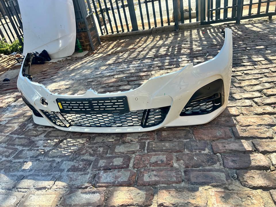 BMW G20 front bumper complete msp - Private Seller BMW G20 front bumper complete msp - Private Seller