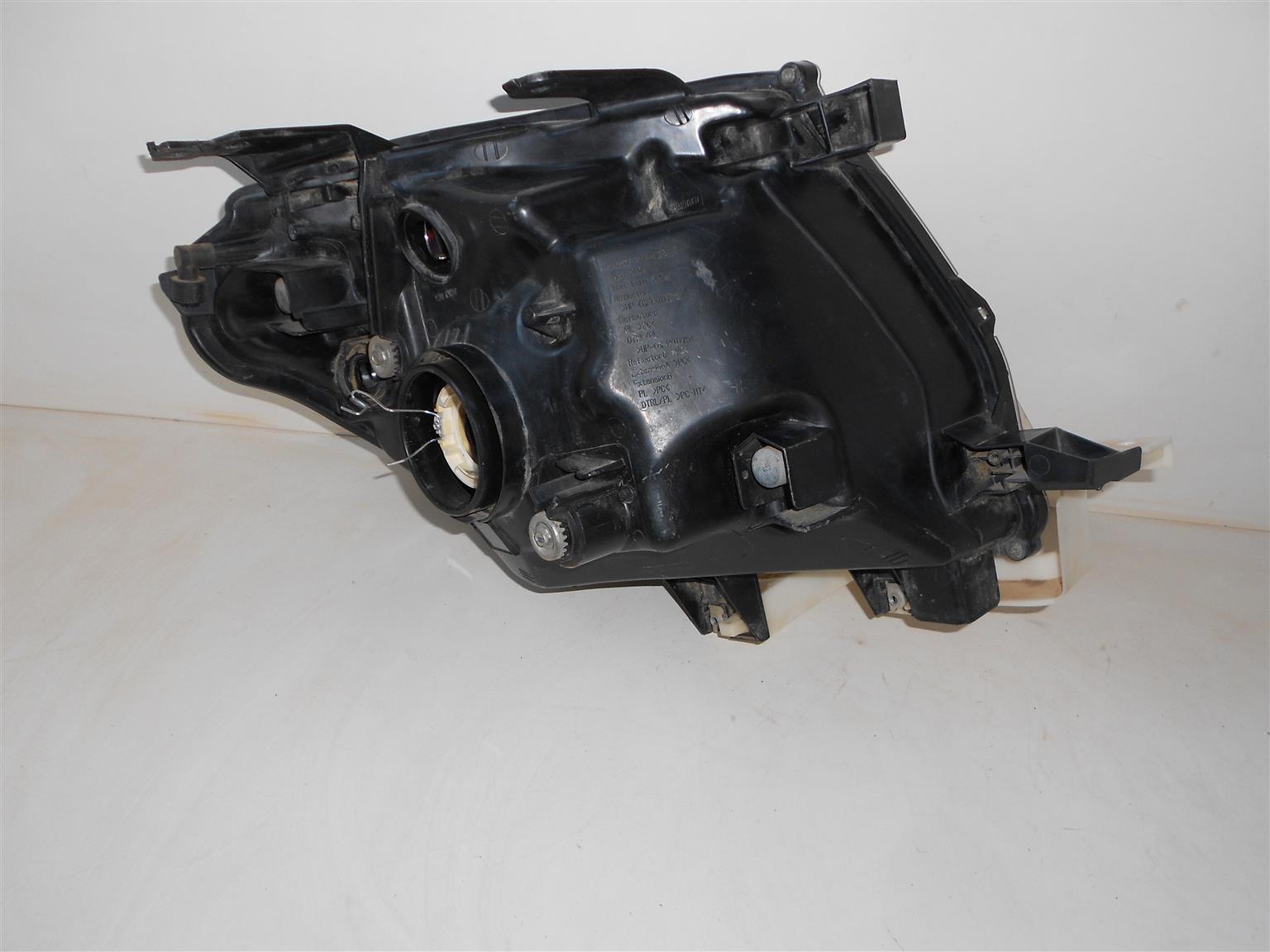 Ford Ranger T6 Preface right Headlight
