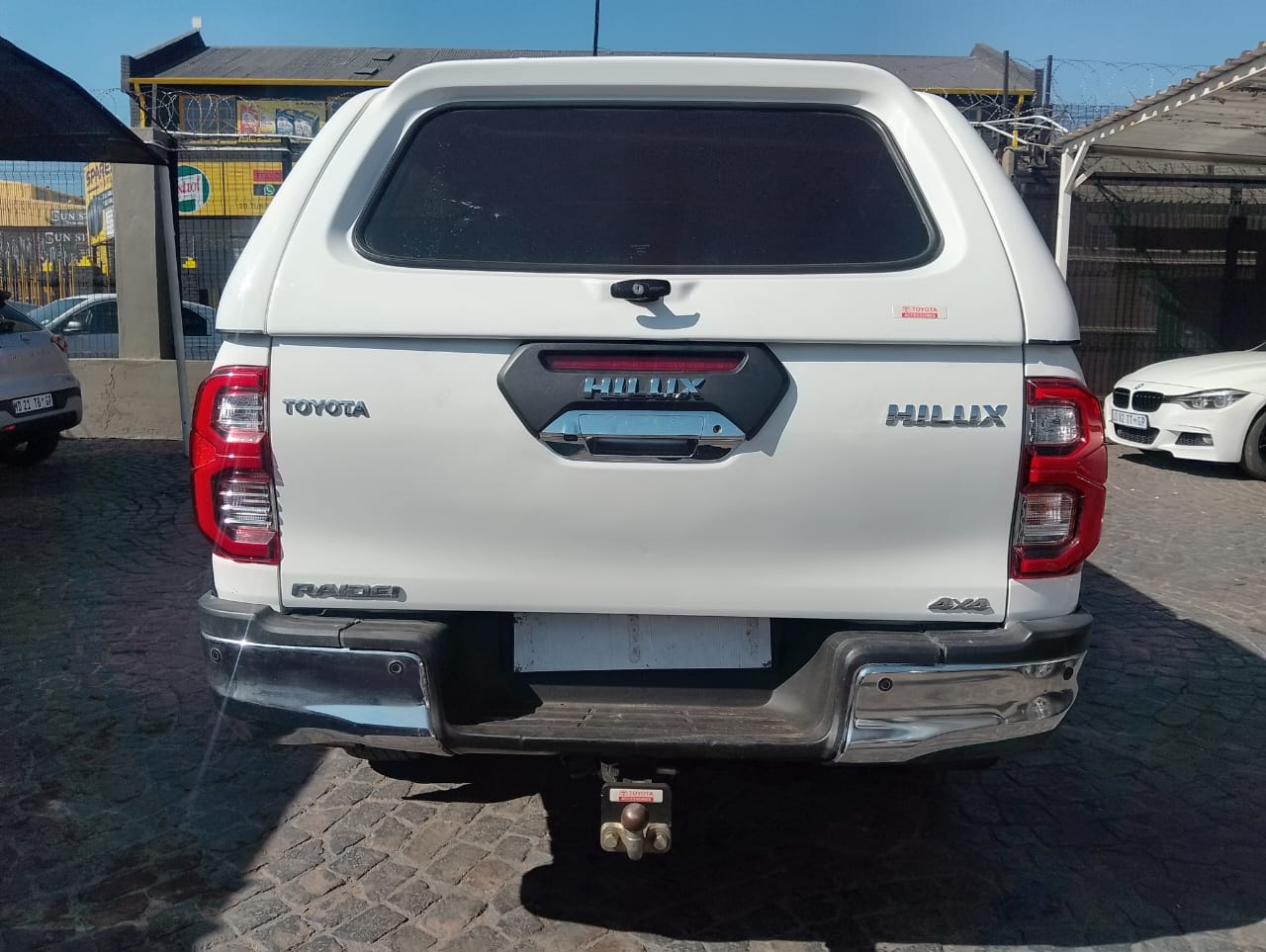Used 2020 Toyota Hilux 2.4GD-6 double cab 4x4 SR - Private Seller Used 2020 Toyota Hilux 2.4GD-6 double cab 4x4 SR - Private Seller
